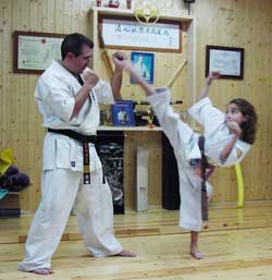 Shihan Pedro Fernandez y su hija Sabina 